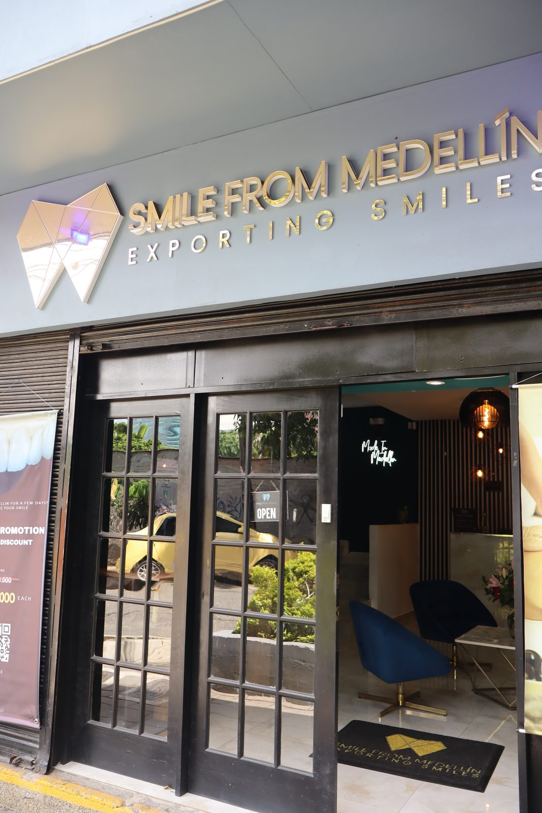 Treatment room at the dental clinic in El Poblado, Medellín