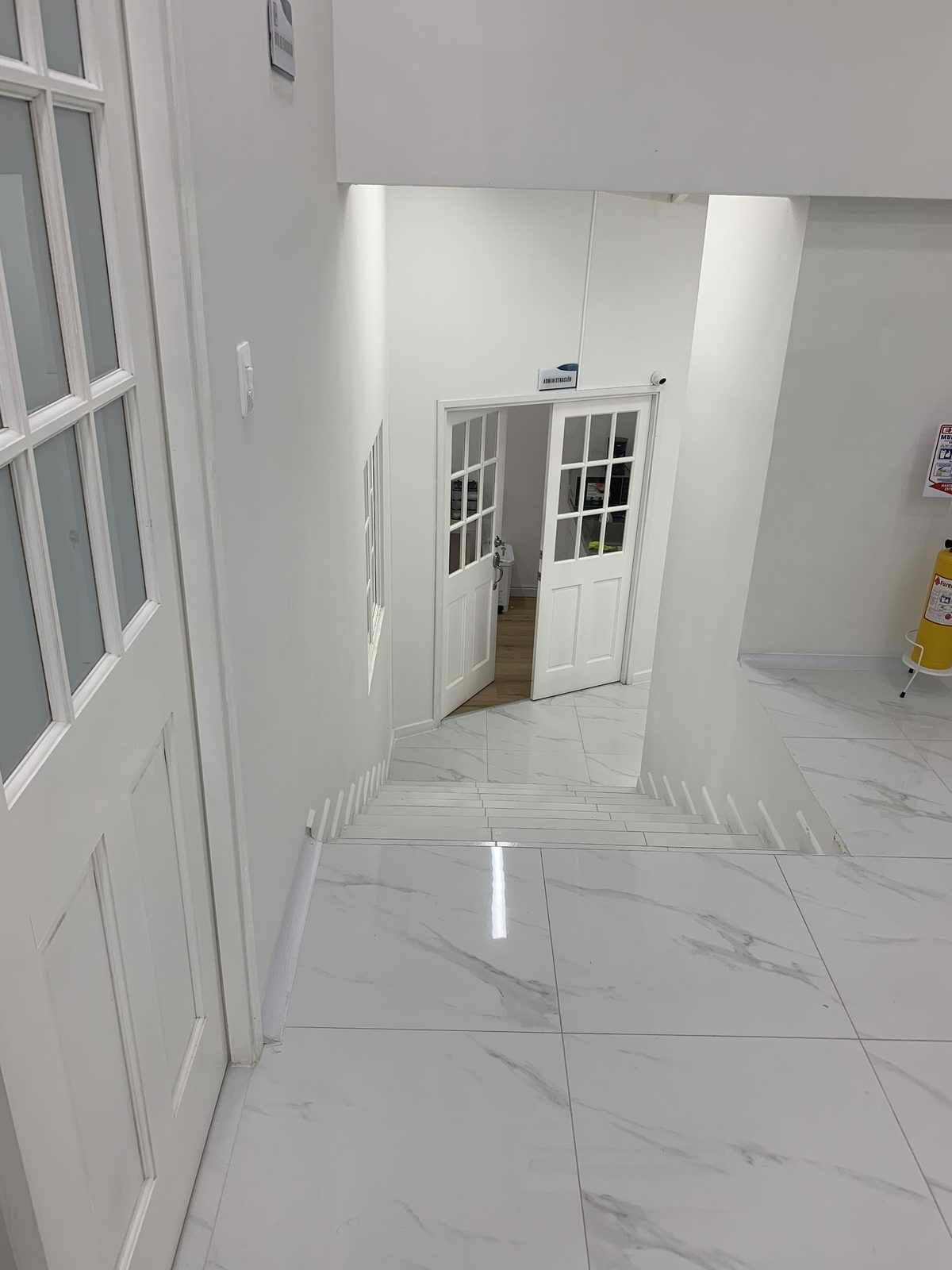 Modern facilities of the Smile From Medellín dental clinic