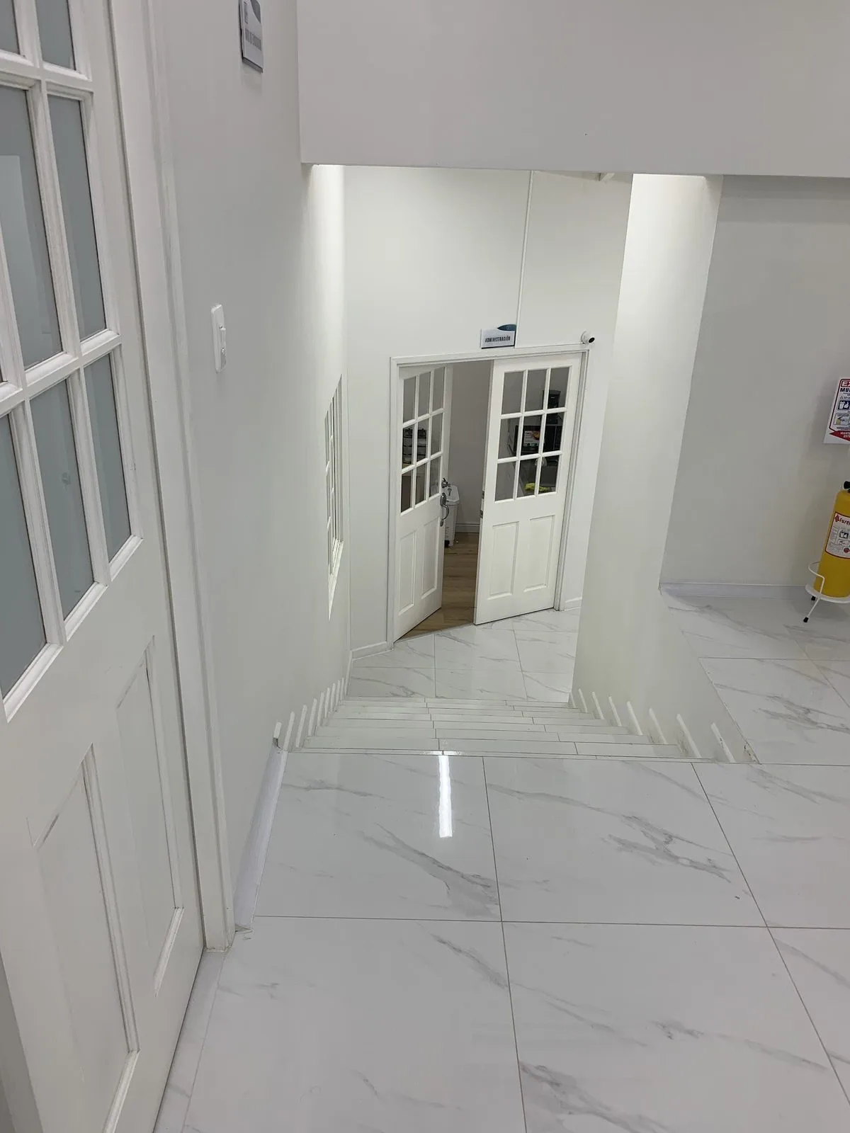 Modern facilities of the Smile From Medellín dental clinic